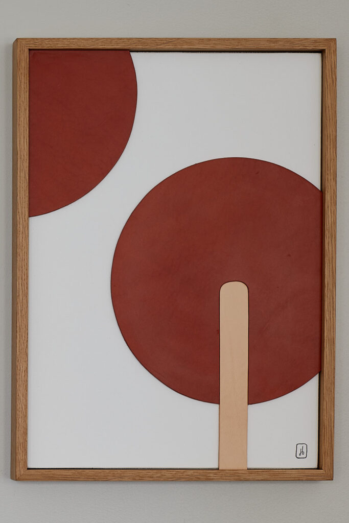Damien Béal Forme libre creation tableau cuir et bois