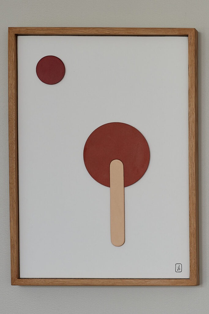 Damien Béal Forme libre creation tableau cuir et bois
