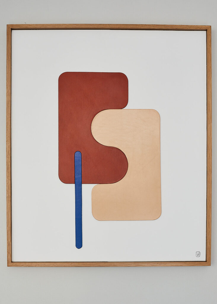 Damien Béal Forme libre creation tableau cuir et bois